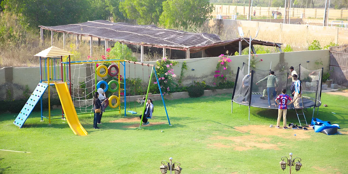7 Must-Visit Picnic Points in Karachi for Family Fun